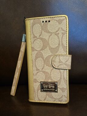 Designer Gold and Beige  Canvas Wristlet Phone Case Samsung Galaxy Note 20 Ultra